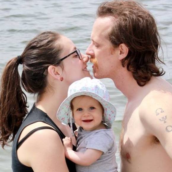 Meet your Posher, Sarah - Picture 1 of 1